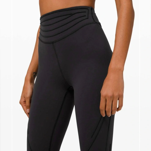 Lululemon Get in Line Super-High-Rise tight 28” size 4 black - Picture 2 of 8